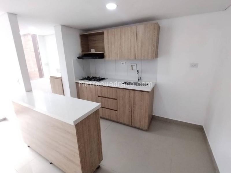 2BR Apartment in Calasanz (45 m²)