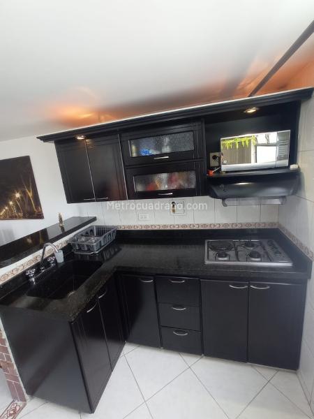 3BR Apartment in La Loma Del Indio (56 m²)