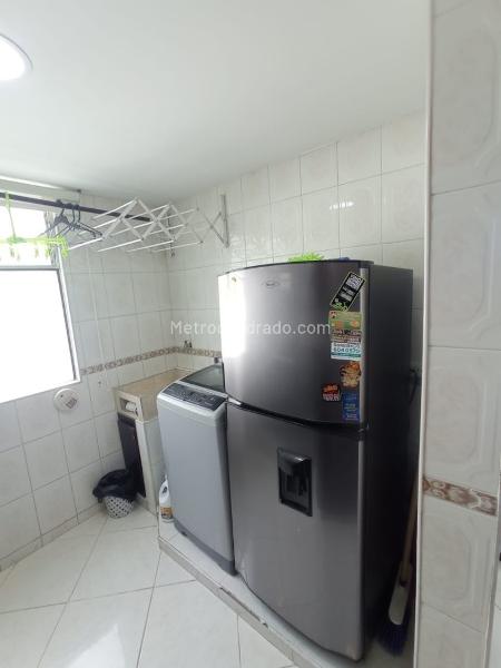 3BR Apartment in La Loma Del Indio (56 m²) - 3