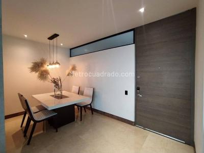 Apartamento de 2 alcobas en venta en El Poblado, Medellín, 130 m² · foto 6 de 20