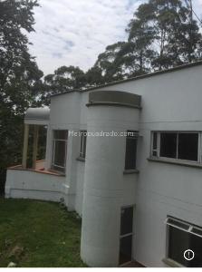 Casa de 3 alcobas en venta en Loma Del Chocho, Envigado, 280 m² · foto 2 de 16