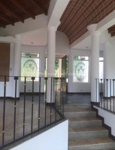 Casa de 3 alcobas en venta en Loma Del Chocho, Envigado, 280 m² · foto 11 de 16