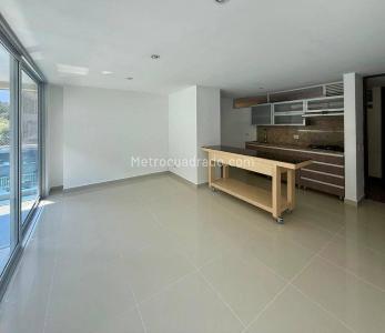Apartamento de 3 alcobas en arriendo en Sabaneta, Sabaneta, 83 m² · foto 2 de 17