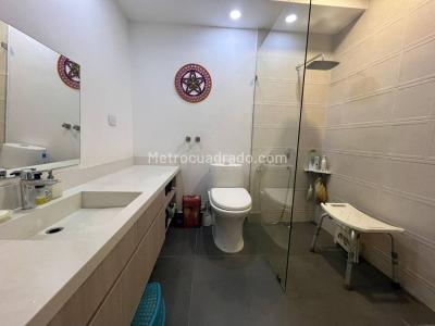 Apartamento de 3 alcobas en venta en El Poblado, Medellín, 150 m² · foto 20 de 20
