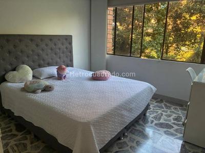 Apartamento en venta en El Poblado, Medellín · foto 9 de 17