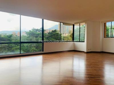 Apartamento en arriendo en Poblado, Medellín · foto 2 de 20