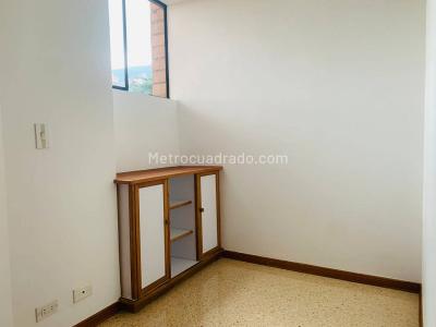 Apartamento en arriendo en Poblado, Medellín · foto 8 de 20