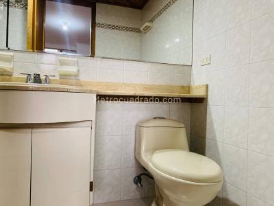 Apartamento en arriendo en Poblado, Medellín · foto 18 de 20
