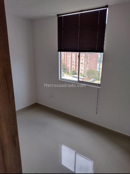 2BR Apartment in Calasanz (40 m²) - 4