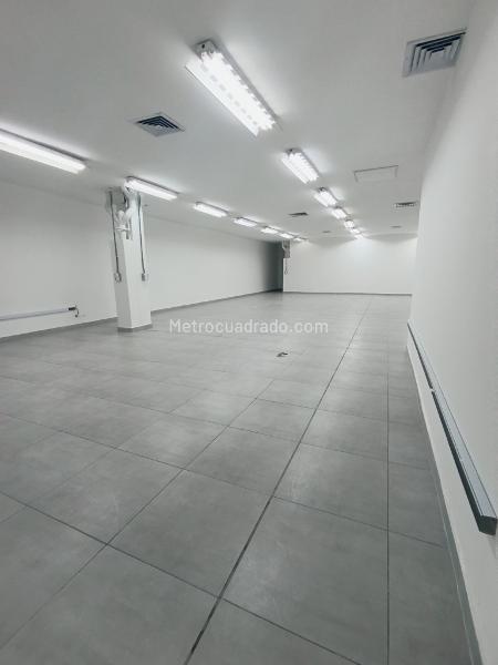 Local Comercial en Arriendo, Suramericana, Medellín - Vista 2