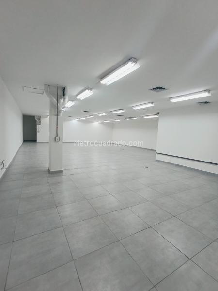 Local Comercial en Arriendo, Suramericana, Medellín - Vista 3