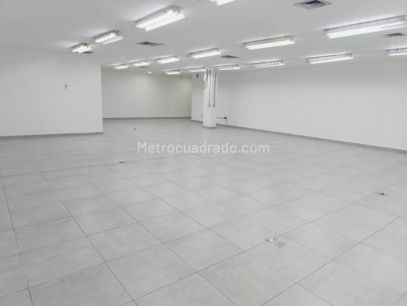 Local Comercial en Arriendo, Suramericana, Medellín - Vista 4