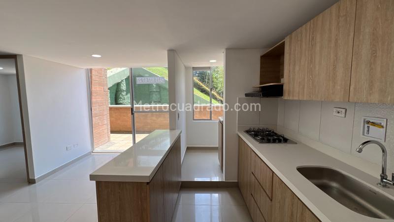 2BR Apartment in Calasanz (49 m²) - 2