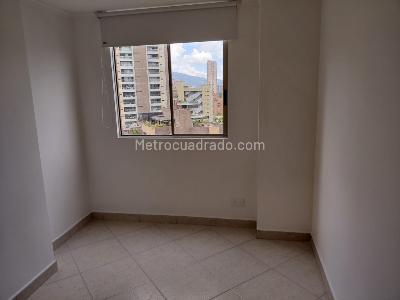 Apartamento de 2 alcobas en arriendo en El Poblado, Medellín, 110 m² · foto 10 de 20