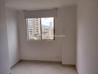 Apartamento de 2 alcobas en arriendo en El Poblado, Medellín, 110 m² · foto 11 de 20