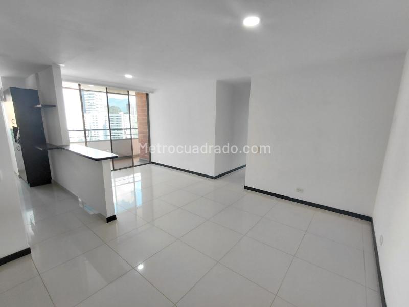 3BR Apartment in El Poblado (90 m²) - 2