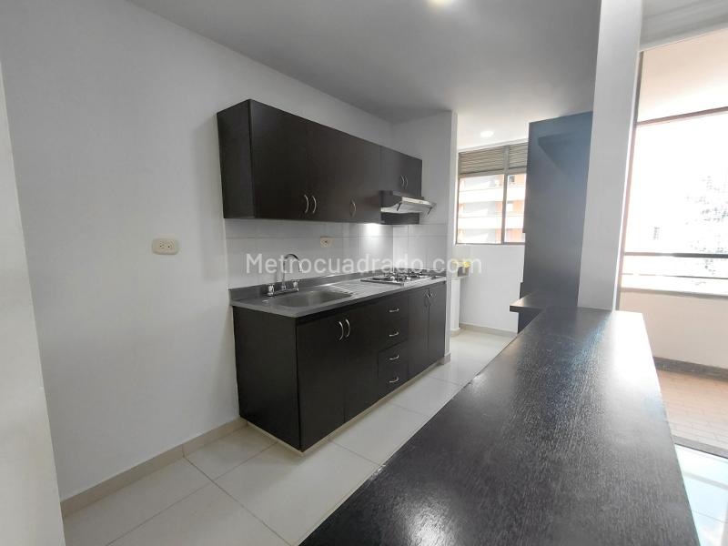3BR Apartment in El Poblado (90 m²) - 4