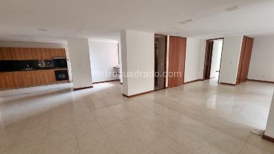 Apartamento de 3 alcobas en arriendo en El Poblado, Medellín, 118 m² · foto 5 de 20