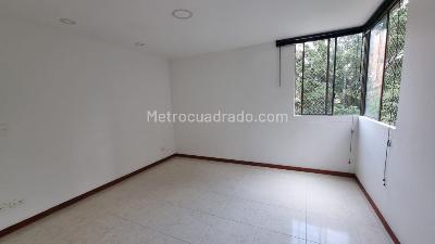 Apartamento de 3 alcobas en arriendo en El Poblado, Medellín, 118 m² · foto 14 de 20