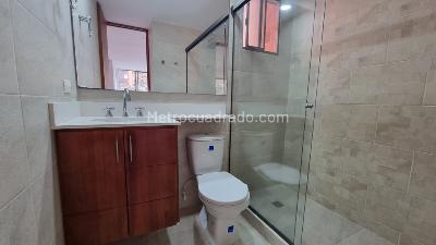 Apartamento de 3 alcobas en arriendo en El Poblado, Medellín, 118 m² · foto 15 de 20