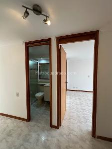 Apartamento de 4 alcobas en arriendo en El Poblado, Medellín, 100 m² · foto 10 de 20