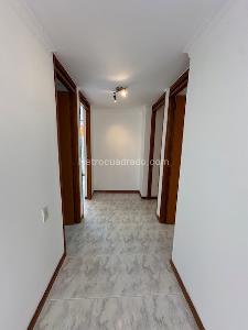 Apartamento de 4 alcobas en arriendo en El Poblado, Medellín, 100 m² · foto 12 de 20