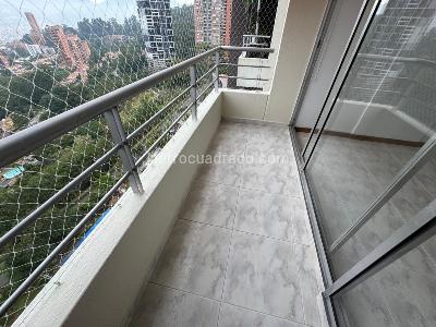 Apartamento de 4 alcobas en arriendo en El Poblado, Medellín, 100 m² · foto 9 de 20