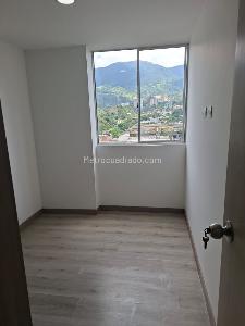 Apartamento de 3 alcobas en venta en Vegas Plaza, Sabaneta, 65 m² · foto 10 de 18