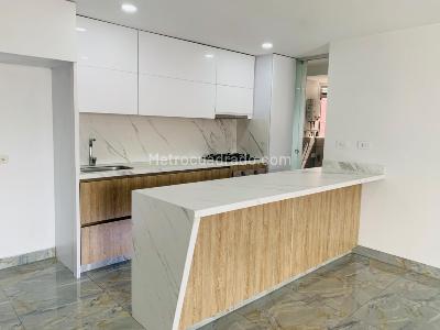 Apartamento de 4 alcobas en arriendo en Patio Bonito, Medellín, 132 m² · foto 1 de 16