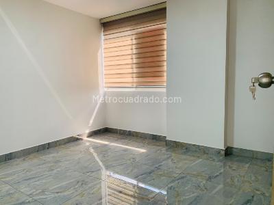 Apartamento de 4 alcobas en arriendo en Patio Bonito, Medellín, 132 m² · foto 8 de 16