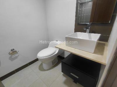 Apartamento de 3 alcobas en arriendo en El Poblado, Medellín, 126 m² · foto 11 de 20