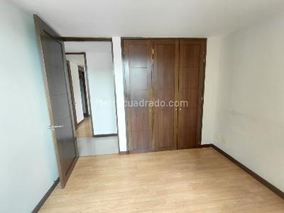 Apartamento de 3 alcobas en arriendo en El Poblado, Medellín, 126 m² · foto 15 de 20