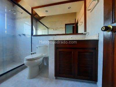 Casa de 3 alcobas en venta en Los Balsos, Medellín, 217 m² · foto 18 de 20