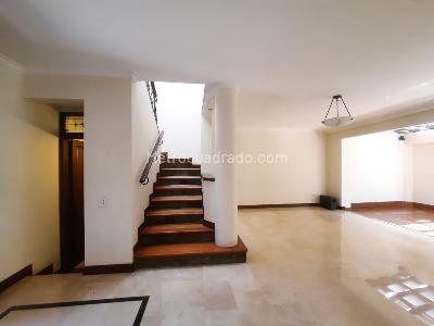 Casa de 3 alcobas en venta en Los Balsos, Medellín, 217 m² · foto 9 de 20