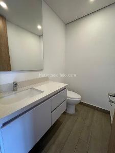 Apartamento de 1 alcoba en arriendo en El Diamante No. 2, Medellín, 65 m² · foto 11 de 13