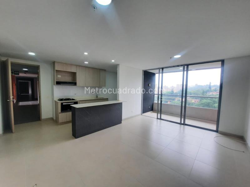 3BR Apartment in Loma Del Escobero (85 m²) - 4