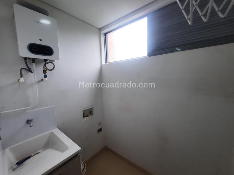 3BR Apartment in Loma Del Escobero (85 m²) - 5