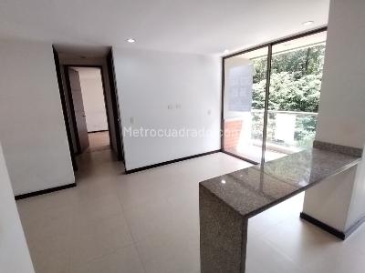 Apartamento de 2 alcobas en arriendo en Las Palmas, Medellín, 70 m² · foto 4 de 13