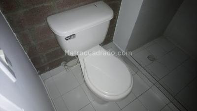 Apartamento en venta en La Pilarica, Medellín · foto 8 de 12