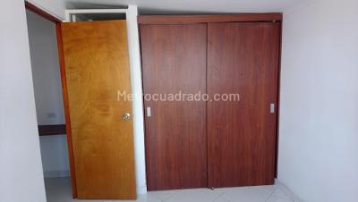 Apartamento de 3 alcobas en venta en Calasanz, Medellín, 55 m² · foto 9 de 13