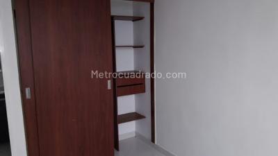 Apartamento de 3 alcobas en venta en Calasanz, Medellín, 55 m² · foto 7 de 20