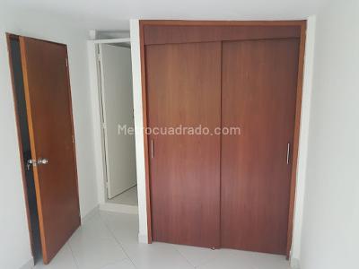 Apartamento de 3 alcobas en venta en Calasanz, Medellín, 55 m² · foto 5 de 20
