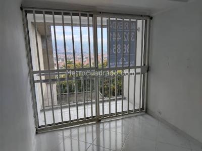 Apartamento de 3 alcobas en venta en Calasanz, Medellín, 55 m² · foto 3 de 20