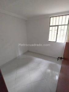 Apartamento de 3 alcobas en venta en Calasanz, Medellín, 55 m² · foto 12 de 20