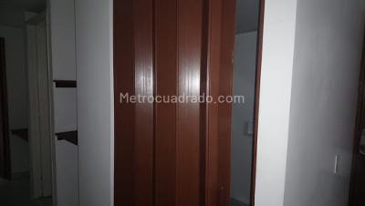 Apartamento de 3 alcobas en venta en Calasanz, Medellín, 55 m² · foto 7 de 16
