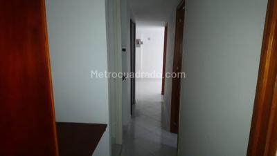 Apartamento de 3 alcobas en venta en Calasanz, Medellín, 55 m² · foto 8 de 16