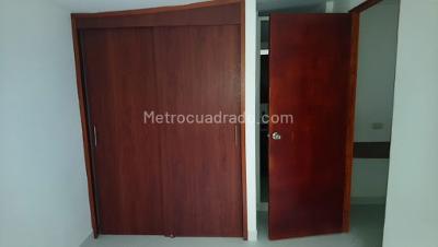 Apartamento de 3 alcobas en venta en Calasanz, Medellín, 55 m² · foto 9 de 16