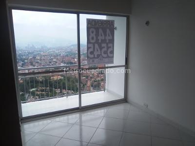 Apartamento de 3 alcobas en venta en Calasanz, Medellín, 55 m² · foto 2 de 7