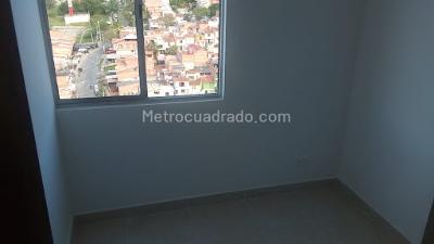 Apartamento de 3 alcobas en venta en Alcala, Bello, 55 m² · foto 4 de 15