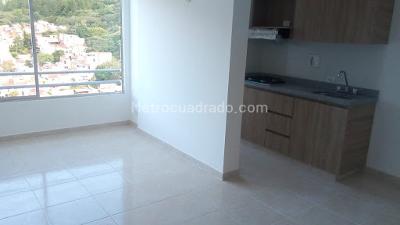 Apartamento de 3 alcobas en venta en Alcala, Bello, 55 m² · foto 6 de 15